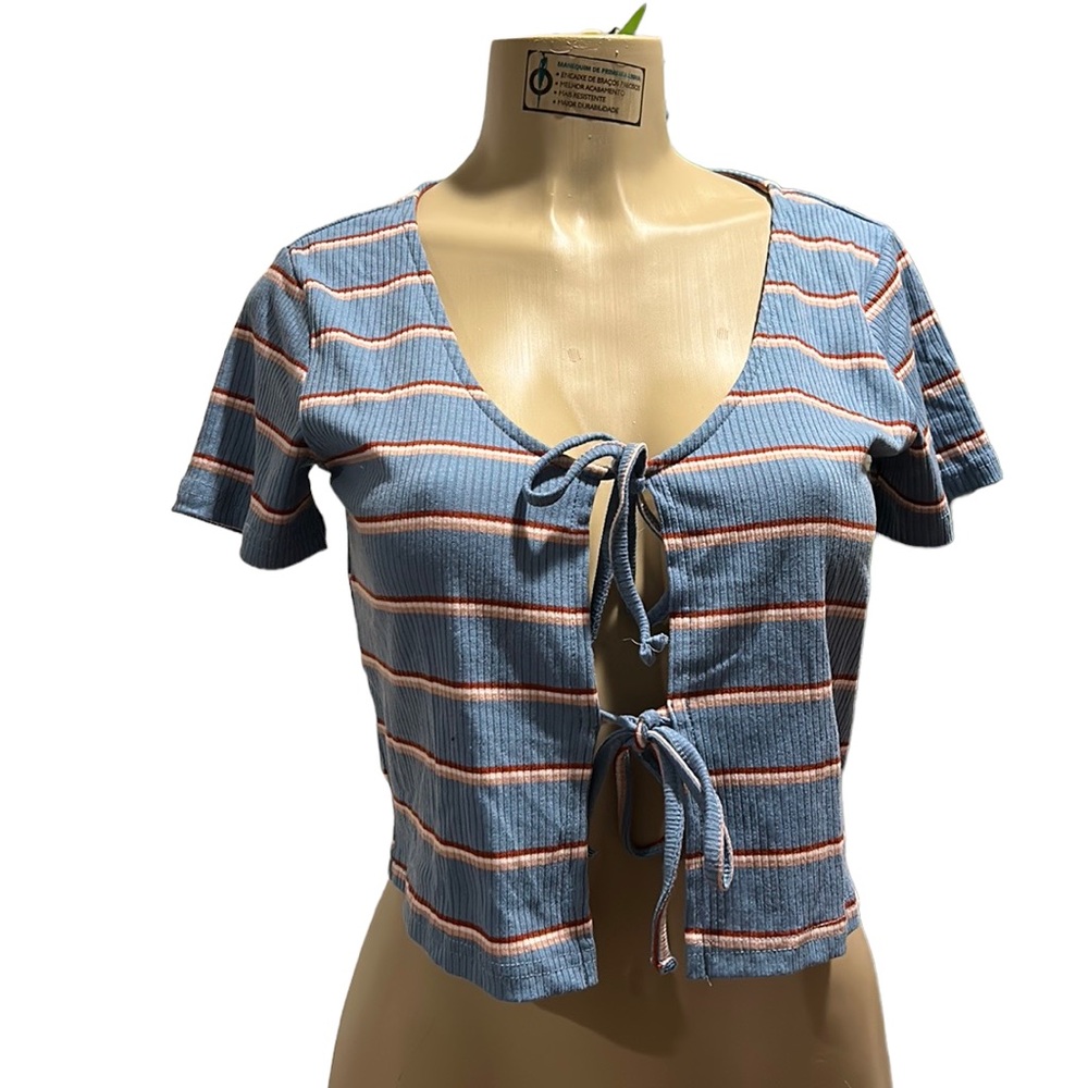 ❗️SALE❗️ 3x$25 Tie front top
